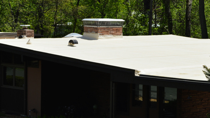 Toiture Impact - Maison avec un toit en TPO - Membrane TPO